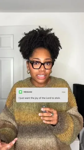 karlisaxo Instagram post about Christian faith and resilience