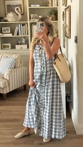 katebowbow Instagram post about Couple humor