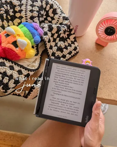 kath_reads Instagram post about Monthly book reviews
