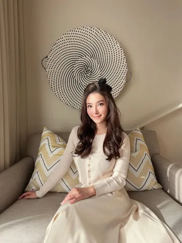 katychantelchang Instagram post about 情緒與人生轉變
