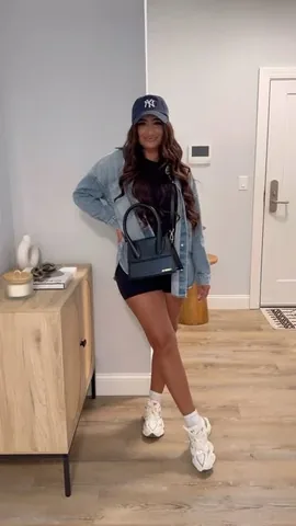 kaylamoliveira Instagram post about Fall fashion