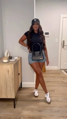 kaylamoliveira Instagram post about Casual fashion
