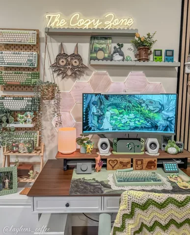 kayleens_coffee Instagram post about Gaming setup lamp