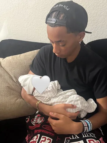 kddakid5 Instagram post about Family milestone