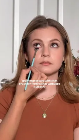 _kellygooch Instagram post about Mascara tips