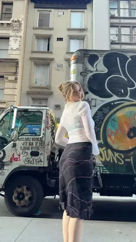 Kelly G Instagram post thumbnail