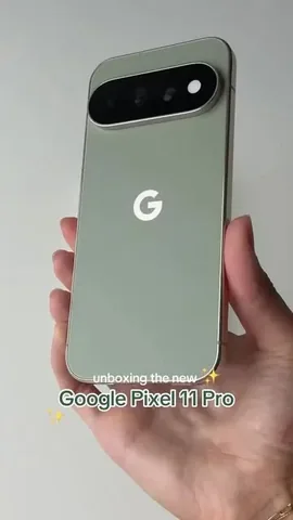 kellyn_mcmullan Instagram post about Smartphone product showcase