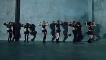 kellysweeney1 Instagram post about Dance visual