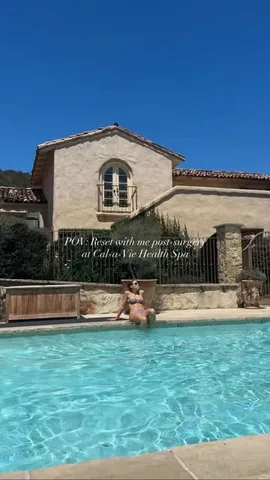 kelseywells Instagram post about Wellness retreat