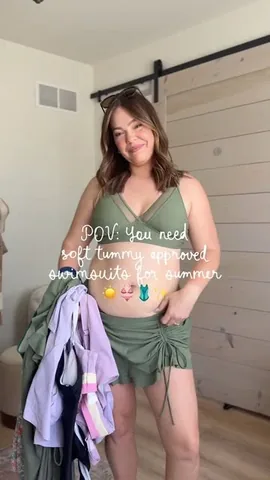 kelsiekristine Instagram post about Midsize swimwear