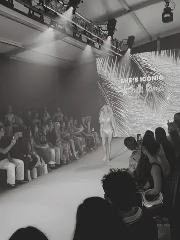 kendallvertes Instagram post about Product inquiry