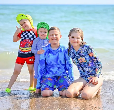 kidsdianashow Instagram post about Resort vacation