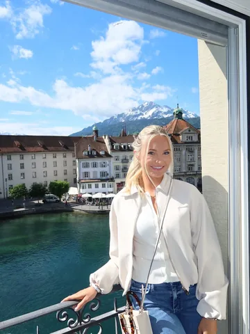 kinsysmith Instagram post about Switzerland travel