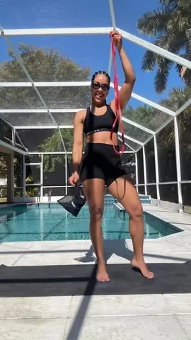 kj.pulsefit Instagram post about Vacation workout