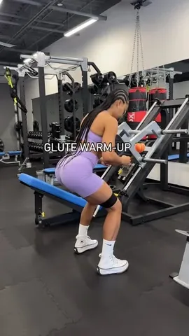 kj.pulsefit Instagram post about Glute activation