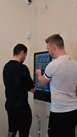 kolly_amandine Instagram post about Fitness seminar and body analysis