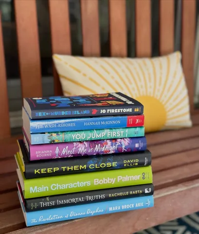kraysbookclub Instagram post about New book releases