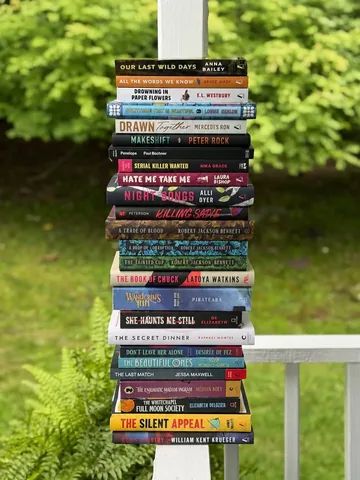 kraysbookclub Instagram post about Book mail