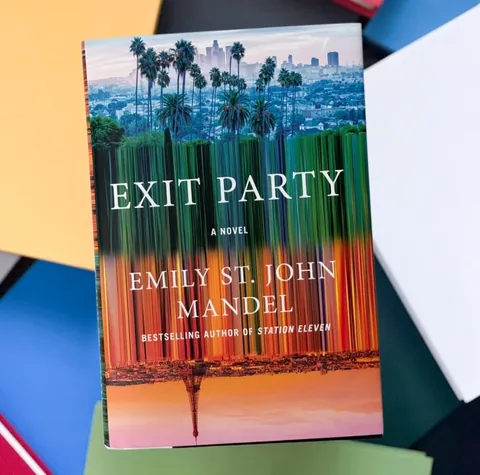 Kray’s (Kristen) Book Club Instagram post thumbnail