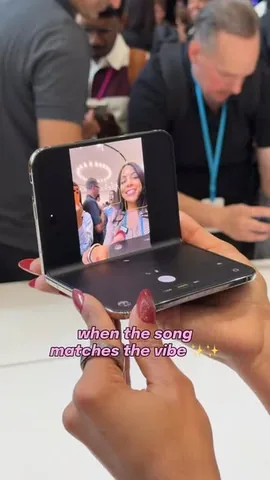 krystallora Instagram post about IPhone Duo reaction