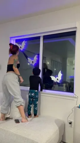 kyliexparkk Instagram post about Halloween decor