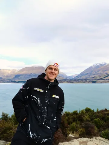 lachlan Instagram post about Travel