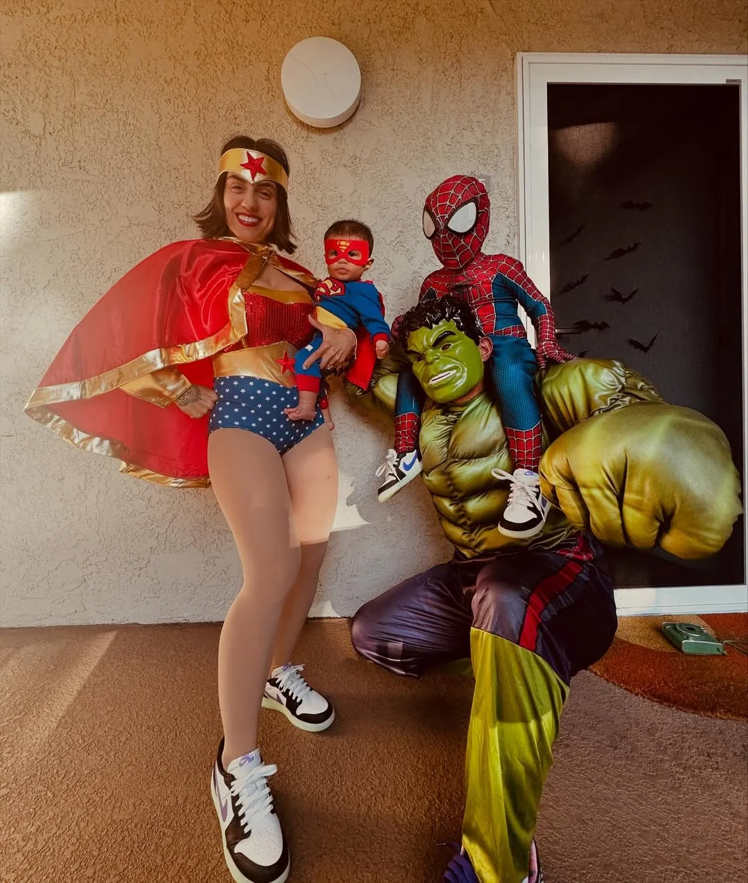 lasamsanchez Instagram post about Family Halloween celebration