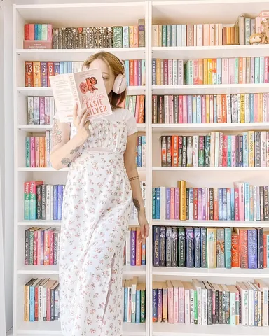 laurabookish Instagram post about Audiobook listening