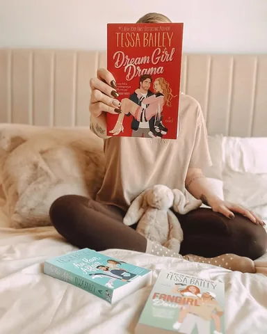 Laura Instagram post thumbnail
