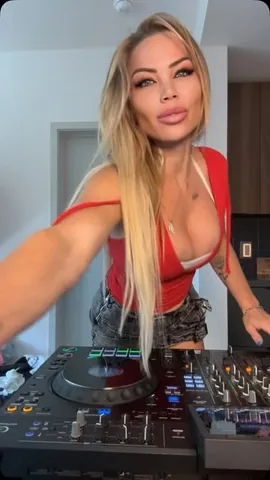 laurendrainfit Instagram post about DJ identity launch