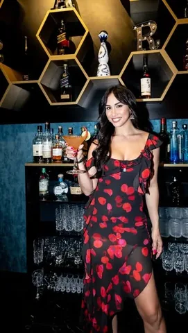 laurengottlieb Instagram post about Restaurant experience