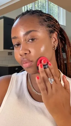 laurennicolefk Instagram post about Foundation shade review