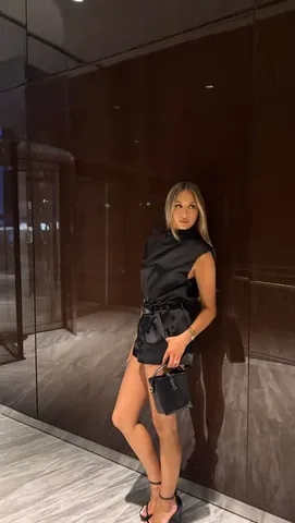 laurentiby Instagram post about Makeup tutorial