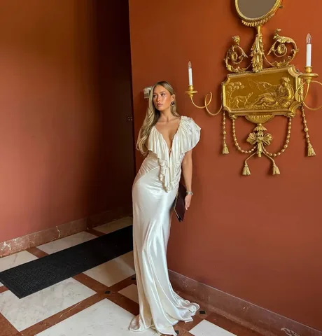 Lauren Tiby Instagram post thumbnail