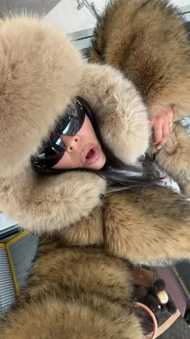 laurenwolfe Instagram post about Ski pass promotion