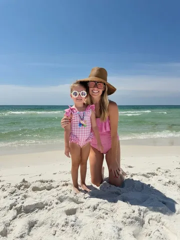 laurynlately Instagram post about Family beach day