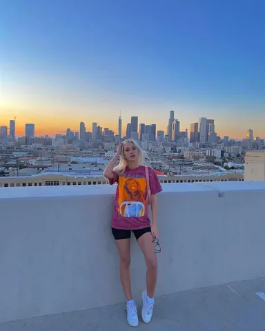 laviishlily Instagram post about Los Angeles travel