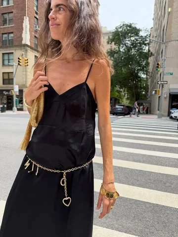 leandramcohen Instagram post about Outfit styling