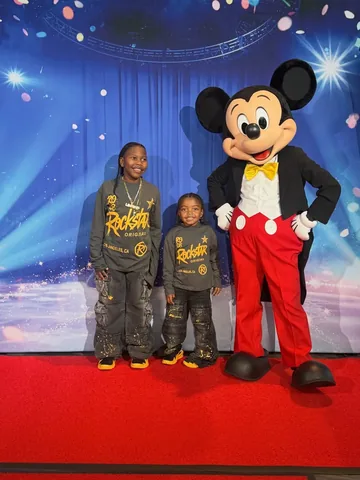 legendisflyy Instagram post about Family entertainment