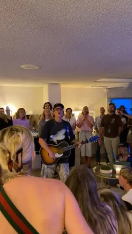 Sadie Robertson Huff Instagram post thumbnail