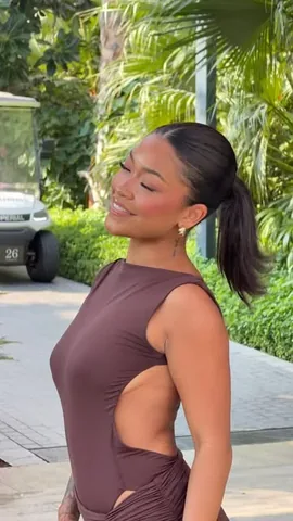 leilanigreen Instagram post about Huda Beauty makeup tutorial