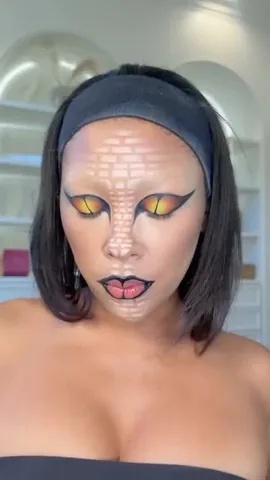 leilanigreen Instagram post about Snake Halloween makeup