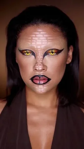 leilanigreen Instagram post about Snake Halloween makeup