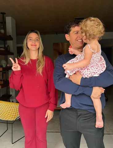 lelepons Instagram post about Family resemblance