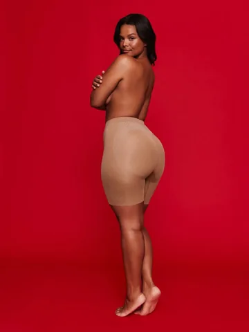 lessance Instagram post about Fashion shapewear