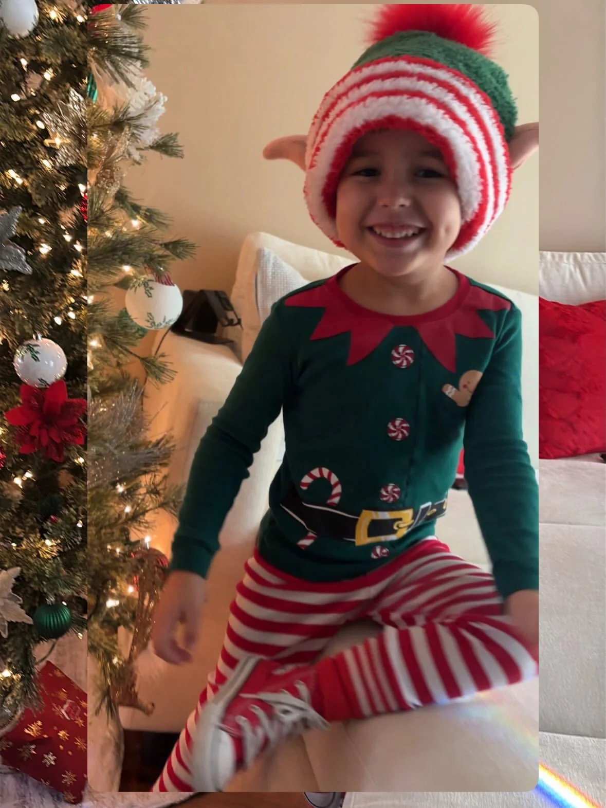 leydyj_ Instagram post about Holiday family entertainment