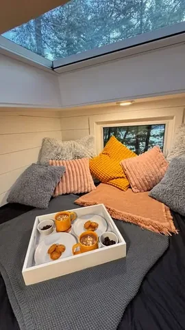 lezseetheworld Instagram post about Tiny house loft transformation