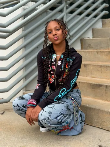 lil_raspberrry Instagram post about Fashion