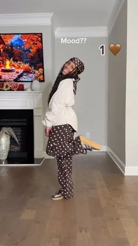 lil_raspberrry Instagram post about Fall fashion