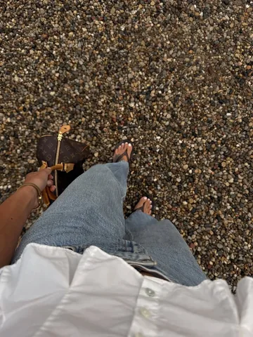 lindseybadenhop Instagram post about Lake Michigan summer tradition